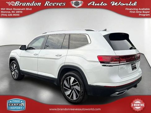 Used 2024 Volkswagen Atlas SEL AWD/4WD image 8