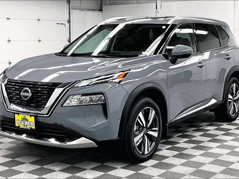 Used 2023 Nissan Rogue Platinum w/ Platinum Premium Package FWD image 12