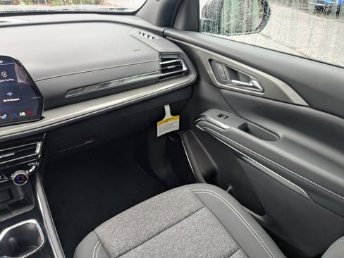 New 2026 Chevrolet Traverse LT w/ Enhanced Driving Package image 18