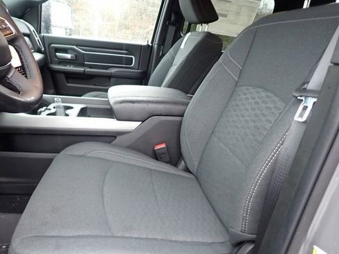 New 2026 RAM 2500 Big Horn AWD/4WD image 12