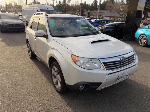 Used 2010 Subaru Forester 2.5XT Limited image 6