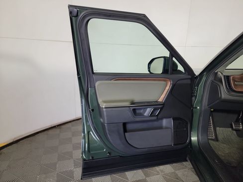 Used 2024 Rivian R1S Adventure AWD/4WD image 16