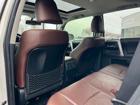 Used 2017 Toyota 4Runner SR5 Premium AWD/4WD image 12