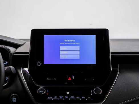 Used 2025 Toyota Corolla SE w/ SE Package FWD image 14
