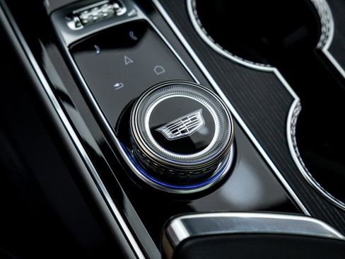 Certified 2025 Cadillac Lyriq Luxury w/ LPO, Floor Liner Package image 25