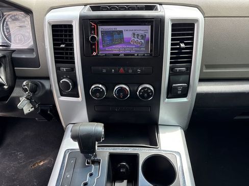 Used 2012 RAM 1500 Classic SLT AWD/4WD image 23