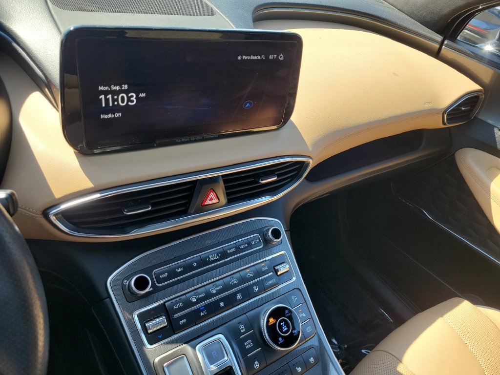 Used 2022 Hyundai Santa Fe Calligraphy AWD/4WD image 14