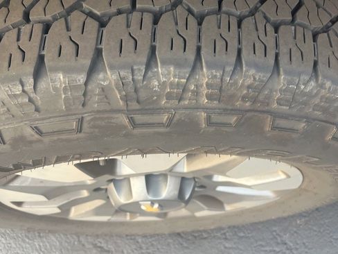 Used 2025 Chevrolet Silverado 2500 Custom w/ Custom Value Package image 12