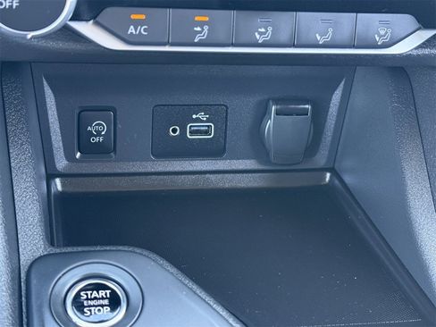 Certified 2025 Nissan Sentra S image 30