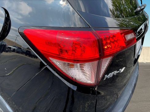 Used 2016 Honda HR-V EX image 22