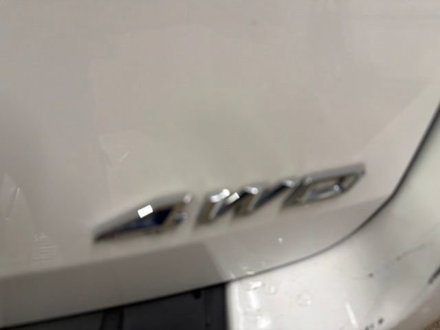 Used 2021 Ford Explorer XLT w/ Equipment Group 202A AWD/4WD image 9