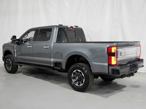 Used 2023 Ford F350 Platinum w/ Tremor Off-Road Package AWD/4WD image 3