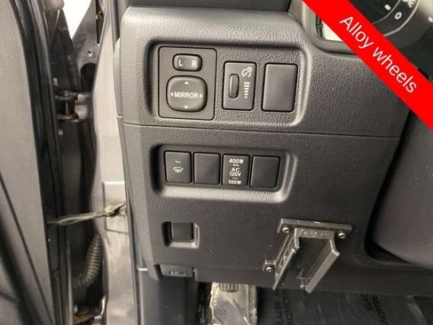 Used 2016 Toyota 4Runner SR5 Premium AWD/4WD image 17