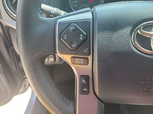 Used 2017 Toyota Tacoma Limited w/ Tow Package RWD image 19