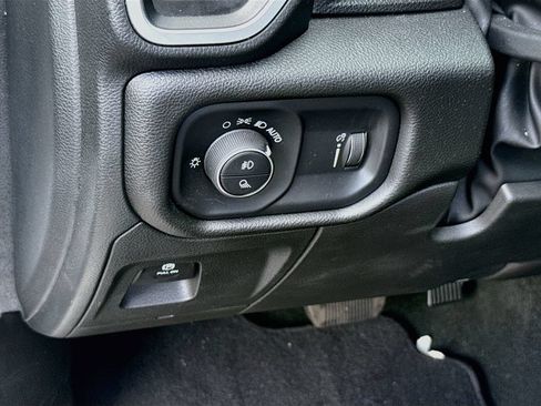 Used 2023 RAM 1500 Big Horn AWD/4WD image 11
