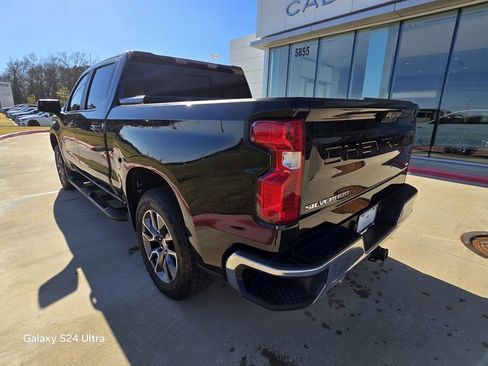 Used 2022 Chevrolet Silverado 1500 LT w/ Z71 Off-Road Package image 3