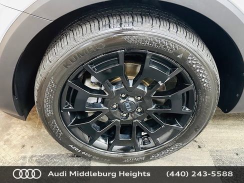 Used 2021 Kia Telluride EX w/ EX Premium Package AWD/4WD image 32