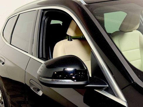 Certified 2023 BMW X1 xDrive28i w/ Convenience Package image 30