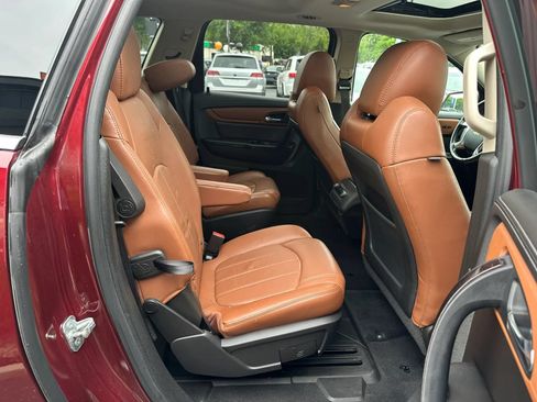 Used 2017 Chevrolet Traverse Premier AWD/4WD image 18