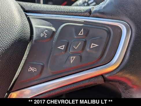 Used 2017 Chevrolet Malibu LT FWD image 6