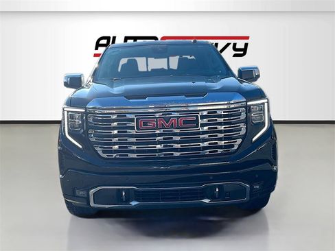 Used 2023 GMC Sierra 1500 Denali w/ Technology Package image 2