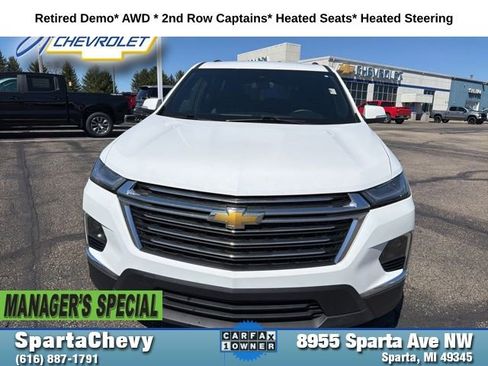 Used 2023 Chevrolet Traverse LT image 8