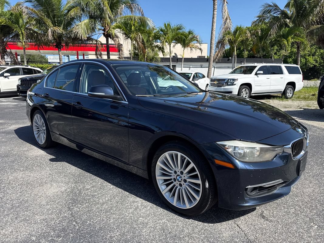 Used 2013 BMW 328i xDrive Sedan AWD/4WD image 7