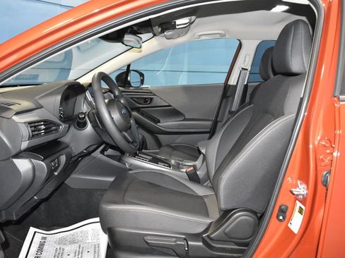 Used 2025 Subaru Crosstrek 2.0i Premium image 6