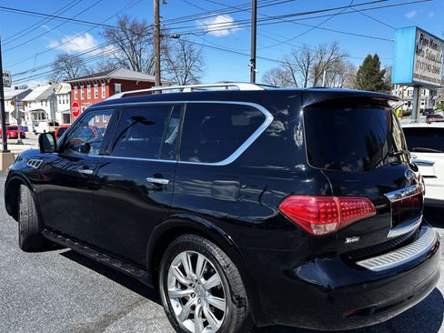 Used 2012 INFINITI QX56 4WD w/ Deluxe Touring Pkg image 4