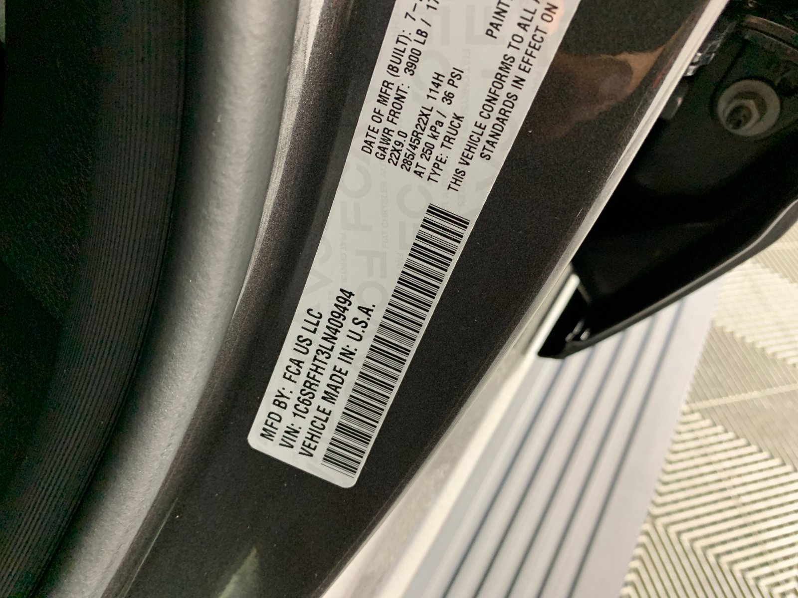 Used 2020 RAM 1500 Limited AWD/4WD image 11