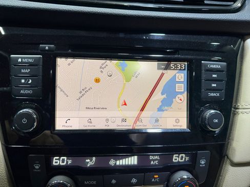 Used 2018 Nissan Rogue SL w/ Premium Package FWD image 23