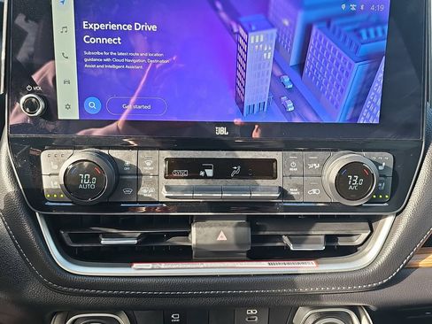Used 2025 Toyota Grand Highlander AWD Hybrid image 28