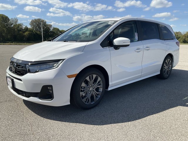New 2027 Honda Odyssey Touring image 10