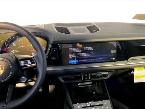 New 2026 Porsche Cayenne image 16