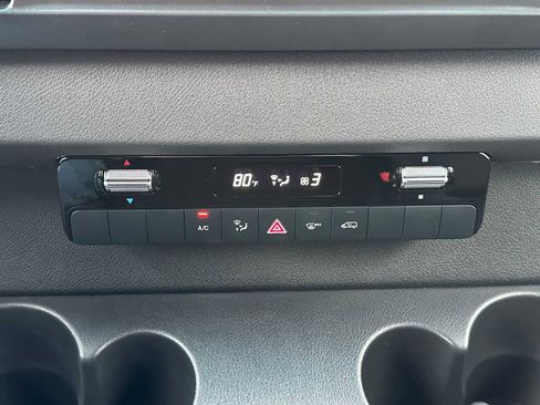 Used 2023 Mercedes-Benz Sprinter 3500 image 28