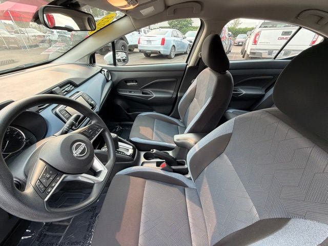 Used 2023 Nissan Versa SV FWD image 10