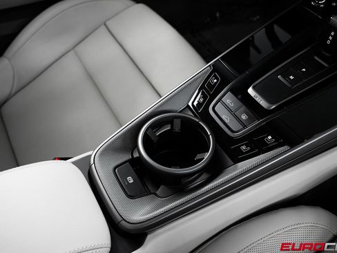 Used 2024 Porsche 911 Carrera 4S image 30