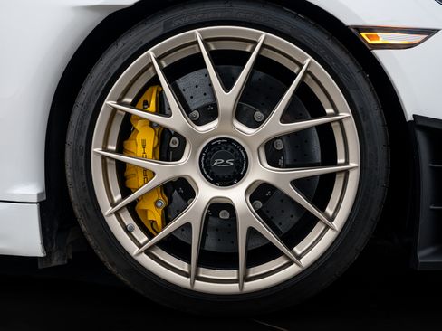 Certified 2024 Porsche 718 Cayman GT4 RS image 11