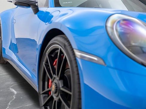 Used 2022 Porsche 911 Carrera 4 GTS image 11