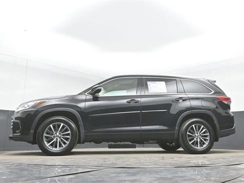Used 2018 Toyota Highlander XLE w/ Protection Package #3 image 49