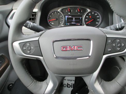 Used 2017 GMC Acadia SLE w/ Driver Alert Package I image 25