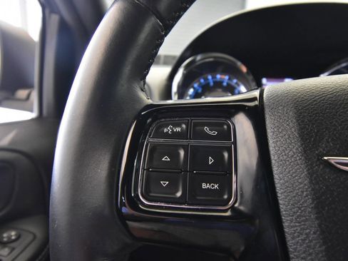 Used 2016 Chrysler Town & Country S image 24