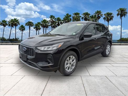 New 2026 Ford Escape Active w/ Active Premium Tech Pack AWD/4WD image 3
