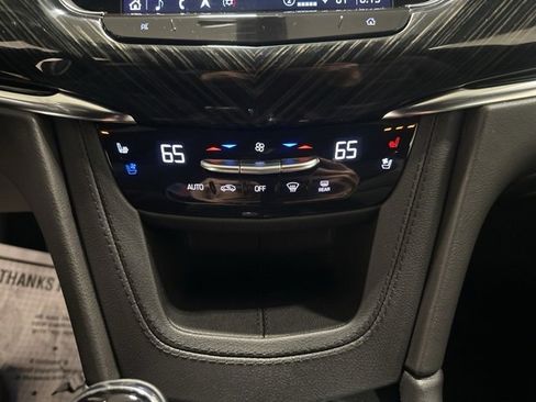 Used 2023 Cadillac XT6 Premium Luxury image 29
