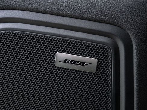 New 2026 Porsche Macan image 7