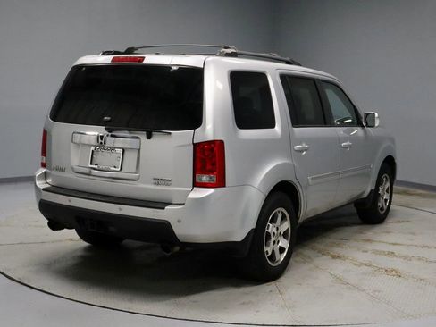 Used 2011 Honda Pilot Touring image 10