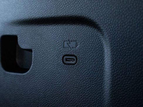 New 2026 Chevrolet Traverse LT image 38