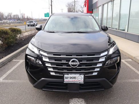 Certified 2025 Nissan Rogue SV AWD/4WD image 5