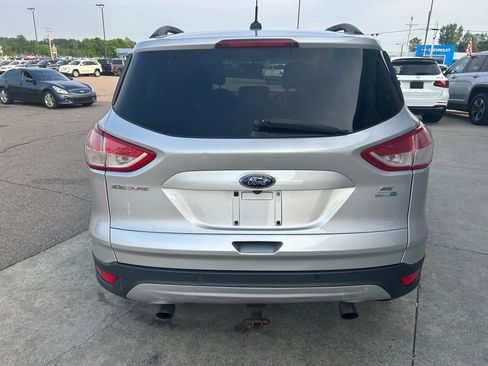 Used 2015 Ford Escape SE w/ Equipment Group 201A AWD/4WD image 6