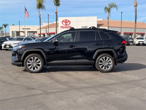 Used 2024 Toyota RAV4 XLE Premium image 9